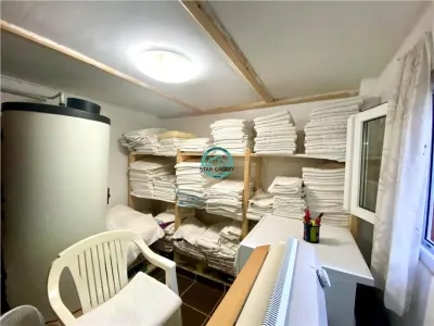 VAND PENSIUNE CU 7 CAMERE IN SIGHISOARA LA 800 MP DE CETATE - foto 23