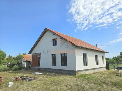 CASA 4 CAMERE | 3 BAI | SAT.CHISTAG | BIHOR - foto 3