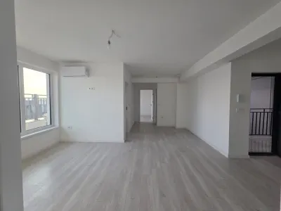 Apartament 3 camere - Etaj 3, 2bai - Str. Soarelui, Păcurari - foto 2