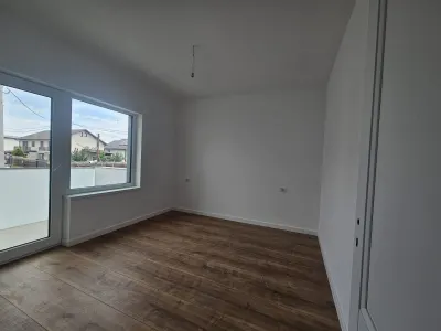 Vila insiruita - Popas Pacurari - foto 2