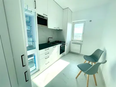 1 CAM CENTRU PALAS , PARCARE, UNIREA TOWERS - foto 17