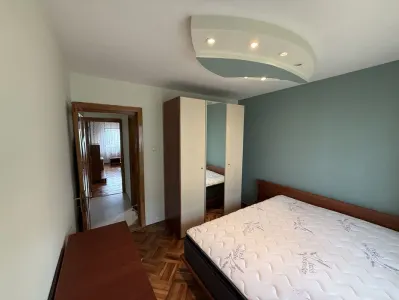 Apartament 2 camere Grivitei(aula universitatii),decomandat,mobilat,120000 Euro - foto 4