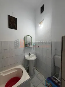 Apartament 2 camere cf 1 decomandat zona Brosteni - foto 7
