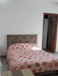 1 CAM BUCSINESCU , IULIUS MALL,  INTABULAT MOBILAT UTILAT - Iasi