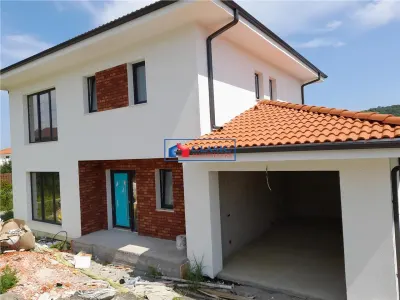 Vanzare casa individuala Chinteni zona Bisericilor Centru, aproximativ 7 Km Auchan Iris - foto 2