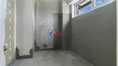Vanzare apartament 4 camere tip penthouse bloc nou in zona Centrala cu parcare - foto 14