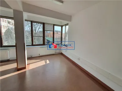 Inchiriere cladire individuala cu destinatia birouri/clinica medicala, 300 mp util, zona Grigorescu, piata 14 Iulie - foto 5
