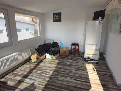 Casa cu 818 mp teren si garaj 87mp la strada! - foto 7