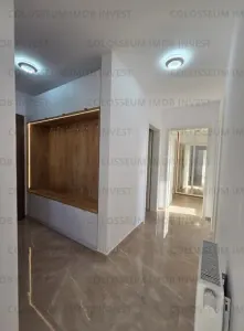 Apartament 3 camere, decomandat - zona Tractorul - foto 3
