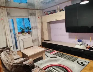 Apartament 4 camere, decomandat - zona Racadau - foto 2