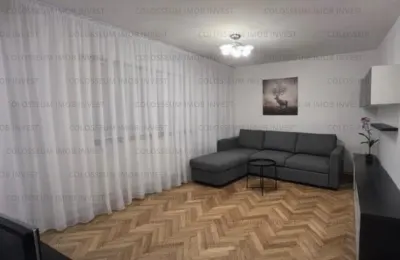 Apartament 3 camere, decomandat - zona Centru Civic - Brasov
