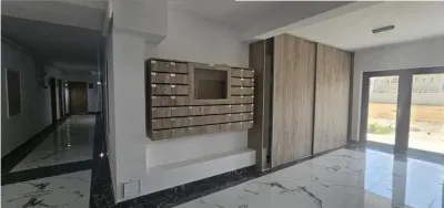 Apartament 3 camere, decomandat - zona Tractorul - foto 11