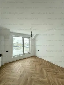 Apartament 3 camere+90mp terasa-zona Tractorul - foto 2