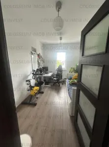 Apartament 4 camere, decomandat - zona Sanpetru - foto 4