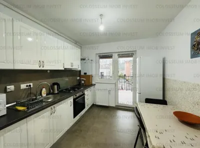 Apartament 2,5 camere, decomandat - zona Noua - foto 3