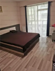 Apartament 3 camere, decomandat - zona Tractorul - foto 3