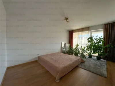 Apartament 2 camere, decomandat - zona Tractorul - foto 3