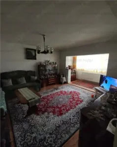 Apartament cu 3 camere, decomandat - zona Racadau - Brasov