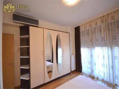 Apartament  3 camere mobilat. Garaj. - foto 8