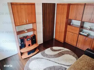 Apartament cu 3 camere, decomandat - zona Sanpetru - foto 4