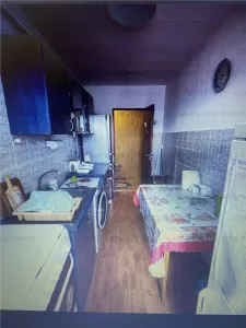 Apartament cu 3 camere, decomandat - zona Prejmer - foto 5