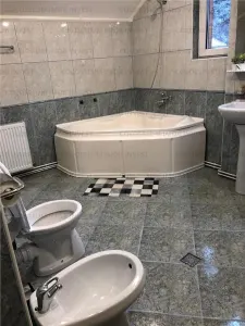 Apartament cu 3 camere, decomandat - zona Centru Civic - foto 18