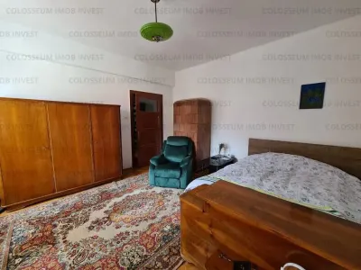 Apartament cu 4 camere - zona Centru Istoric - foto 2