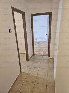 Apartament cu 2 camere, decomandat - zona Bartolomeu - foto 6