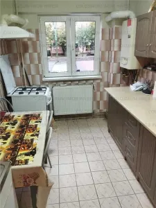 Apartament cu 2 camere, decomandat - Centrul Civic - foto 5