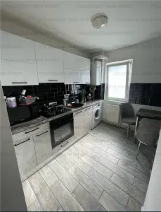 Apartament 2 camere, semidecomandat - zona Astra - foto 4