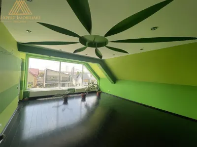 Casa in Suceava garaj subteran pentru 2 masini pretabil sediu firma - foto 10