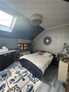 Casa deosebita, spatioasa, cu teren - Codlea, jud. Brasov - foto 12