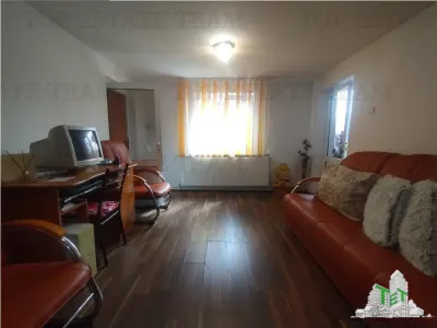 Ocazie! Casa individuala cu teren generos 700 mp, panouri fotovoltaice, langa Bucuresti, comuna 1 Decembrie - foto 4