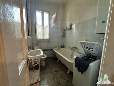 Apartament 3 camere , zona Matache, RS 1, central,  pentru locuit sau investitie - foto 9