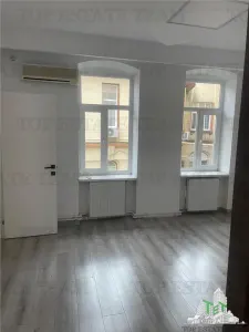 Spatiu comercial sau birouri  elegante de inchiriat , pretabil clinica , central, cladire renovata,  et 1, 12 EUR  /mp, zona Cismigiu - foto 3