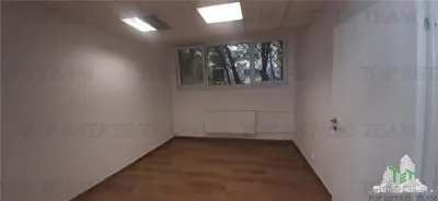 Spatii birou / comerciale de inchirat ,Universitate,  10 euro / mp - foto 12