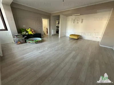 Apartament 3 camere cu terasa de vanzare in zona Parc Bazilescu - Bucuresti