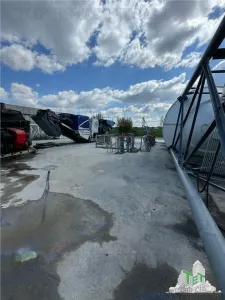 Hotel/pensiune de vanzare in Ciorogarla pretabila la intersectie A0 cu A1 - foto 7