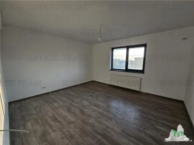 Vila lux 4 camere (dormitor parter) in Domnesti(Teghes) - foto 8