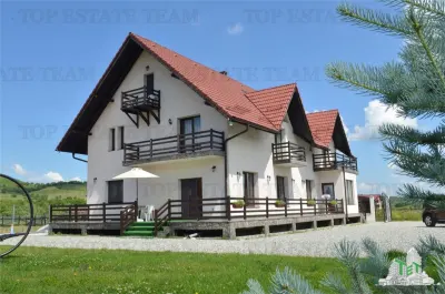 Vila de lux cu potential turistic - 15 camere - Tohanul Nou, Bran - Zarnesti