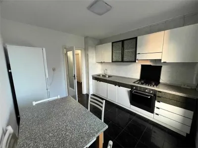 Apartament 4 camere Decomandate Zona Centrala 100 Mp - foto 8