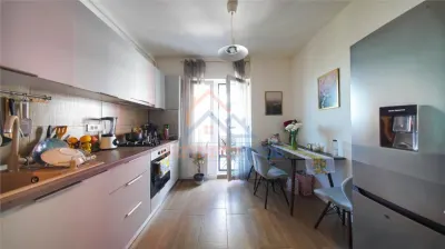 Vanzare 2 camere Aparatorii Patriei bloc nou - Bucuresti