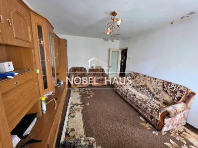 Apartament 3 camere, decomandat, etajul 4, zona biserica Sf Mina - foto 9