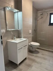 Bocsa Romana, Proiect NOU, 28 de Apartamente cu 2 si 3 Cam., Modernizari Premium. - foto 10