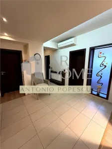 Apartament 4 camere, garaj si boxa, in Ploiesti, zona centrala. - foto 19