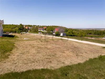 RECO Teren intravilan   1388mp -dealuri Oradea-Izvorului - foto 13