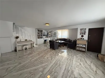 Casa de vanzare -Zahanaua zona Lacul Verde - foto 4