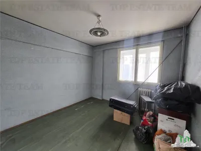 Apartament cu 3 camere in Cartierul Drumul Taberei, sector 6, langa metrou Valea  Ialomitei - foto 5