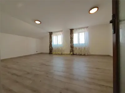 Casa P+E de vanzare in Lilieci – 3.350mp teren intravilan, livada, 2 garaje, panouri solare - foto 15
