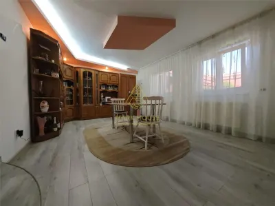 Casa P+E de vanzare in Lilieci – 3.350mp teren intravilan, livada, 2 garaje, panouri solare - foto 9